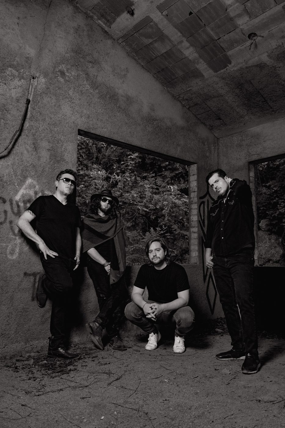 ELCHIVO band photo